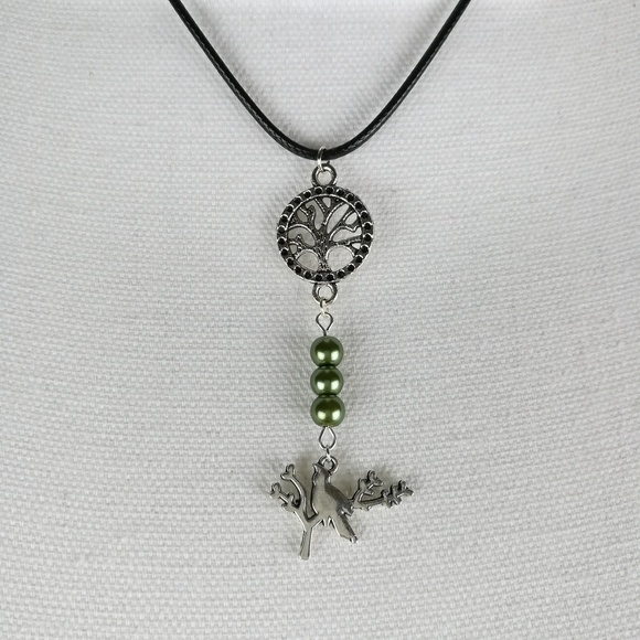 Jewelry - Tree/bird necklace with green glass pearls
